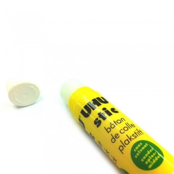 UHU Stic 8.2g - Solvent Free, Size Small (Item No: B04-08 G8.2G) A1R2B105